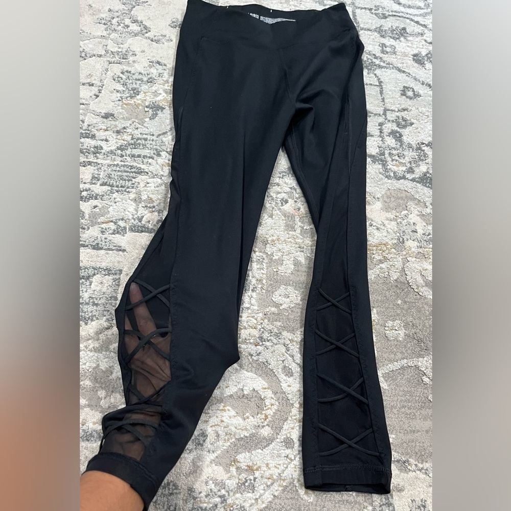 New VS Leggings